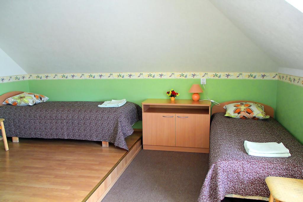 Rivaal Guesthouse-Cafe Poltsamaa Room photo